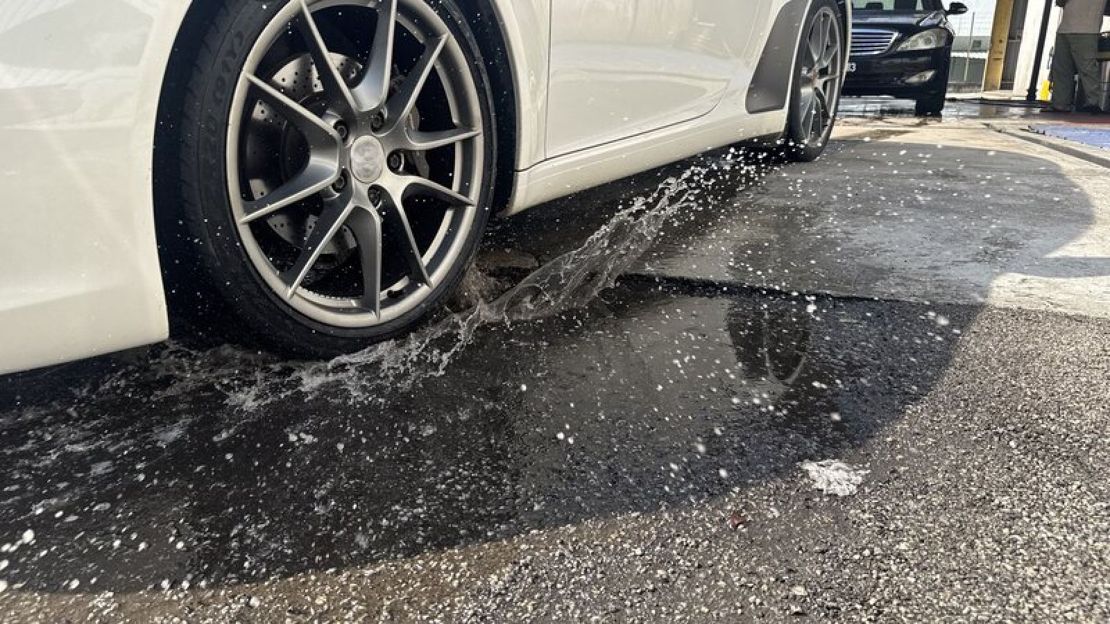 What is Aquaplaning and how to Avoid it