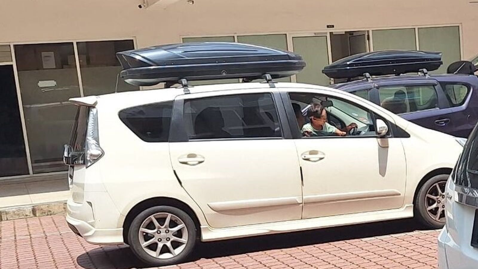 Keeping them Safe: Why Booster Seats for Kids are a Must