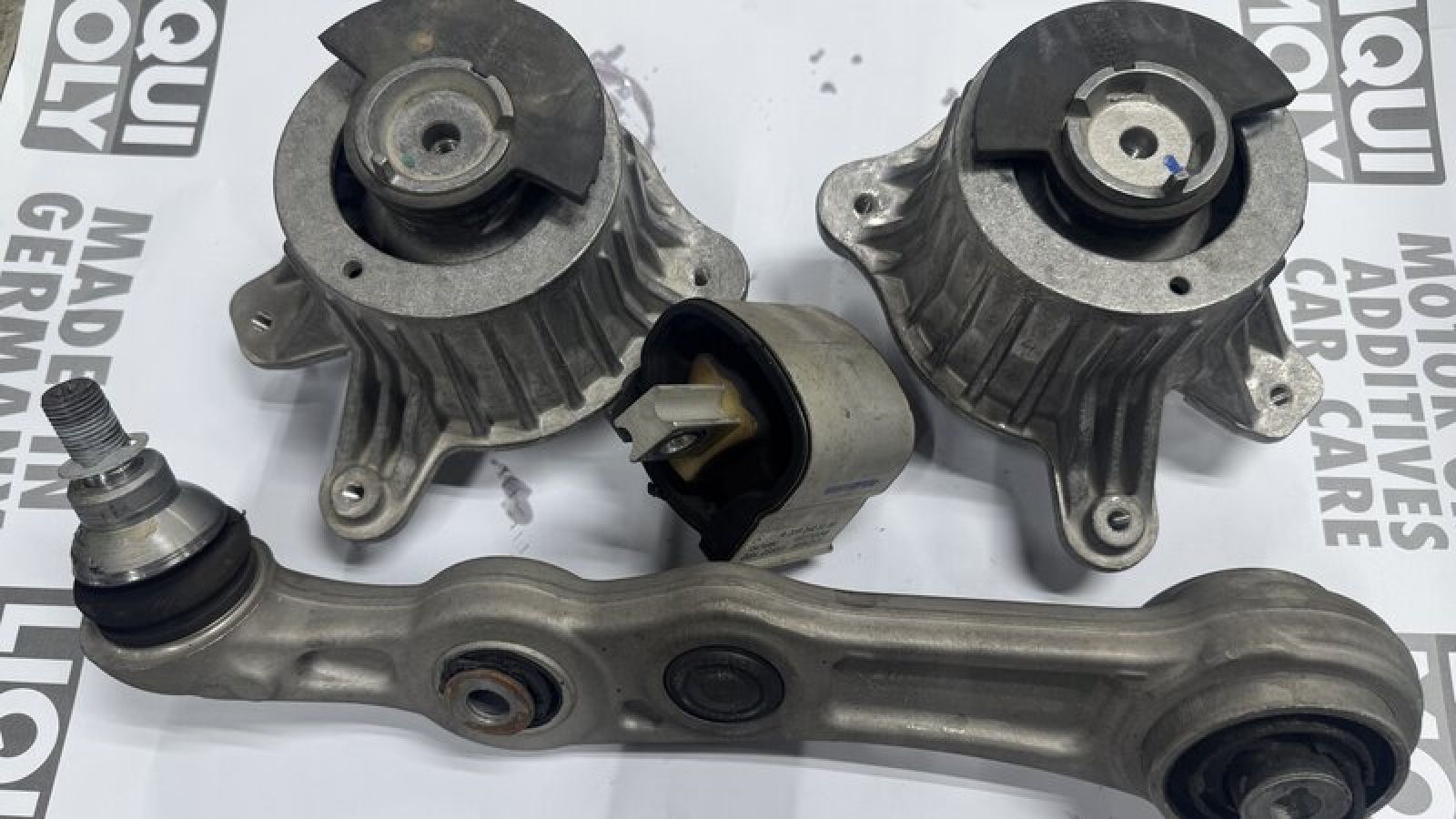 Differences Between OEM and Aftermarket Parts: What’s the Best Option?